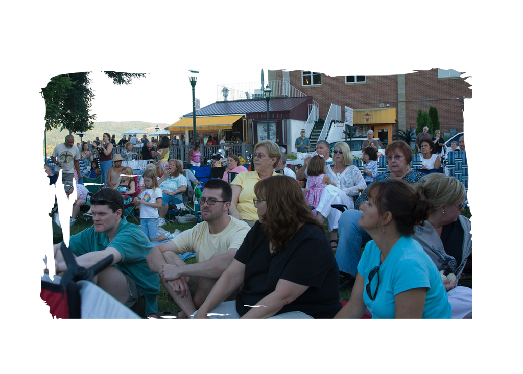 Newburgh Jazz Series Audience. Art and Culture on Newburgh, NY waterfront