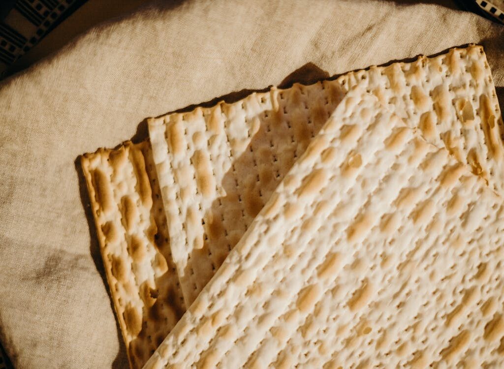 Image of Jewish food, Matzo.